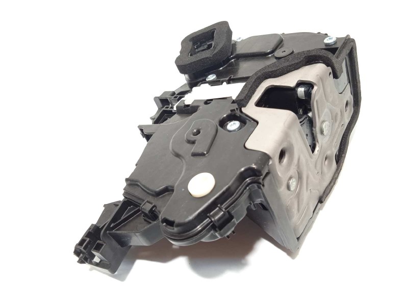 Recambio de cerradura puerta trasera derecha para volkswagen polo 1.0 tsi referencia OEM IAM 10A839016B  