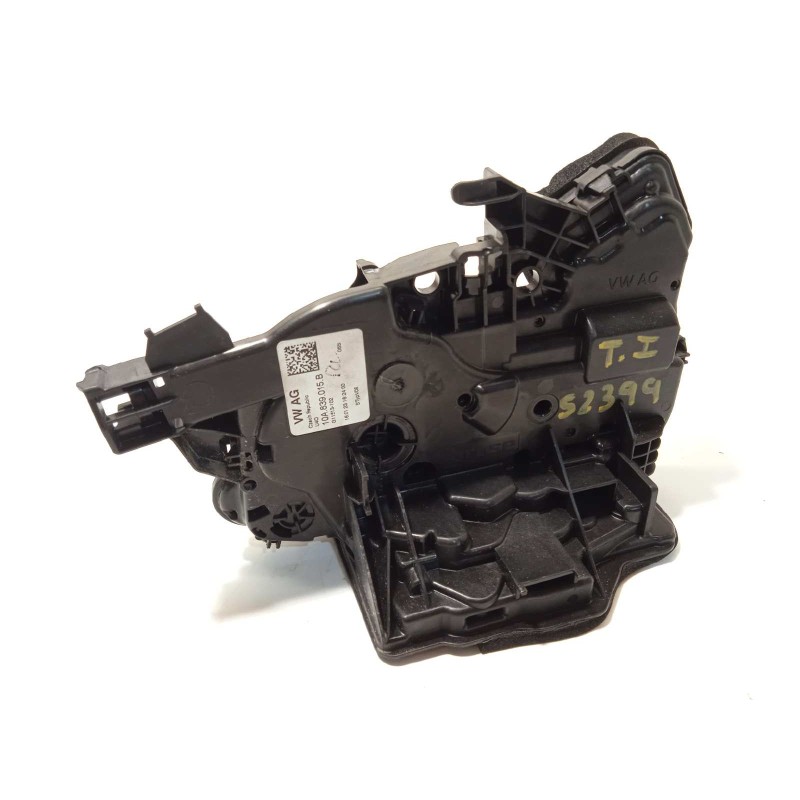 Recambio de cerradura puerta trasera izquierda para volkswagen polo 1.0 tsi referencia OEM IAM 10A839015B  