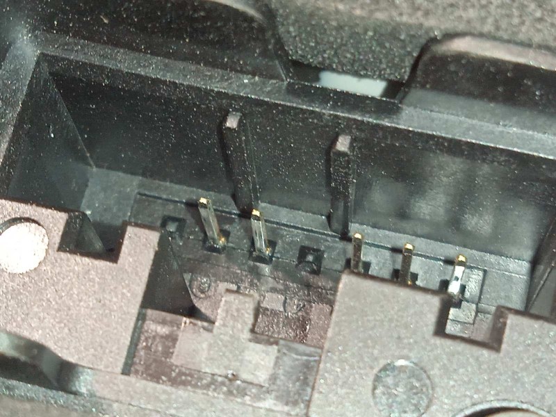 Recambio de cerradura puerta trasera izquierda para volkswagen polo 1.0 tsi referencia OEM IAM 10A839015B  