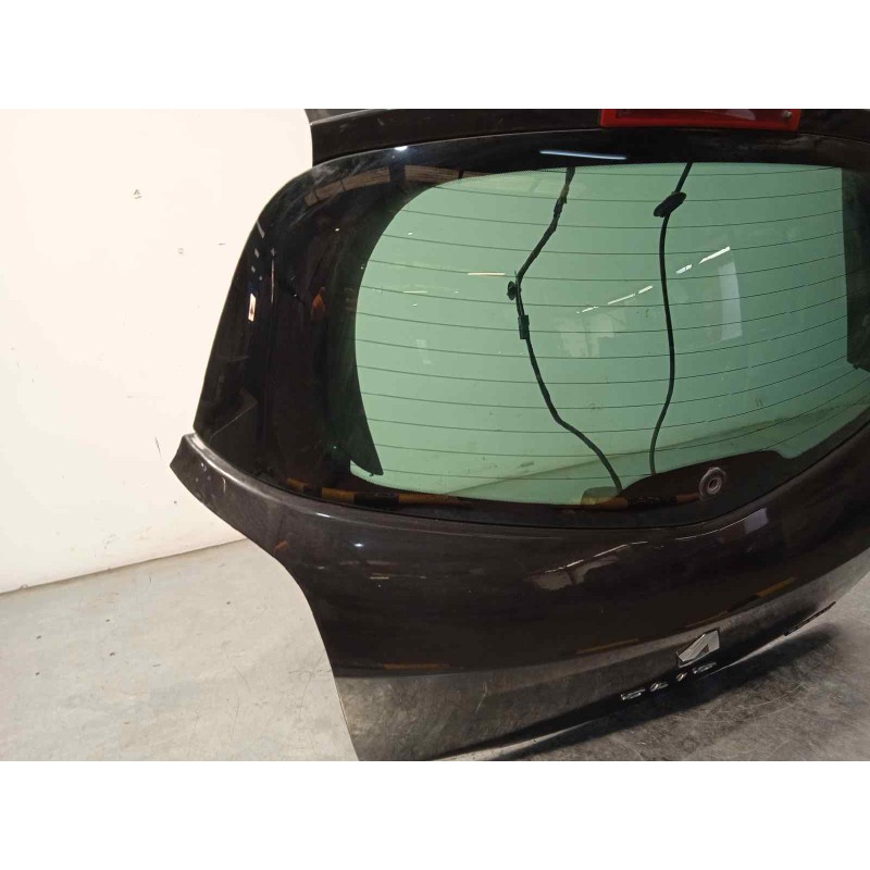Recambio de porton trasero para renault clio iii exception referencia OEM IAM 7751476112  