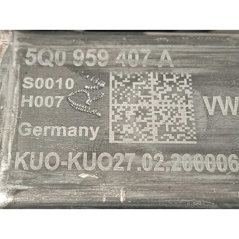 Recambio de elevalunas trasero izquierdo para seat ateca (kh7) reference referencia OEM IAM 575839461A 0130822725 5Q0959407A