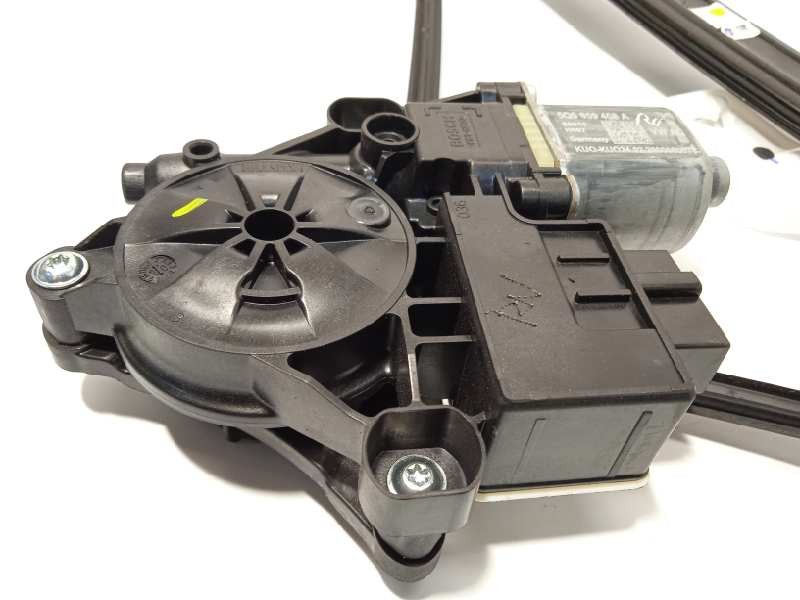 Recambio de elevalunas trasero derecho para seat ateca (kh7) reference referencia OEM IAM 575839462A 0130822724 5Q0959408A