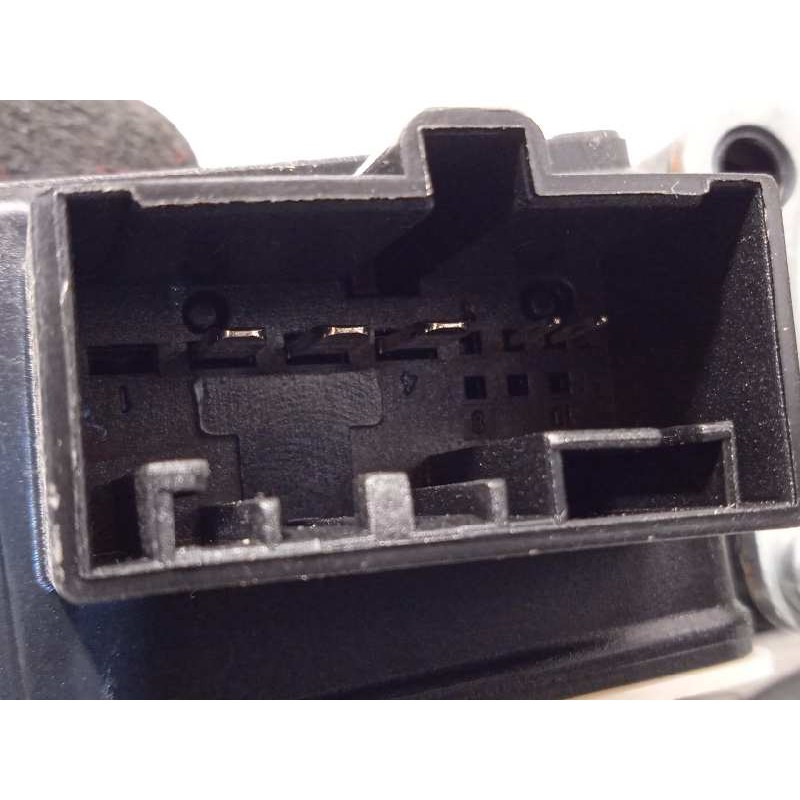 Recambio de elevalunas trasero derecho para seat ateca (kh7) reference referencia OEM IAM 575839462A 0130822724 5Q0959408A