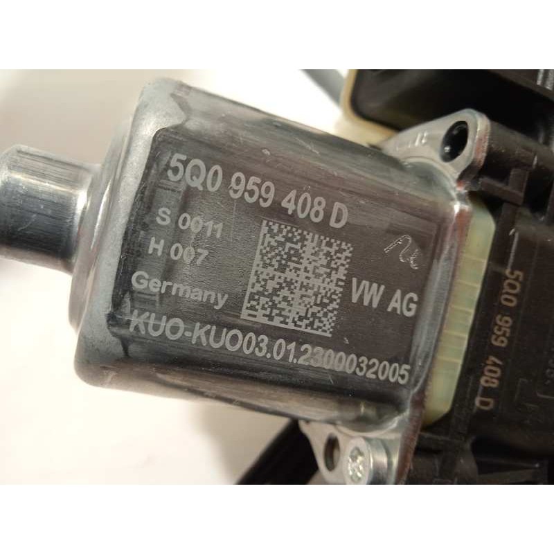 Recambio de elevalunas trasero derecho para volkswagen polo 1.0 tsi referencia OEM IAM 2G6839462D  5Q0959408D