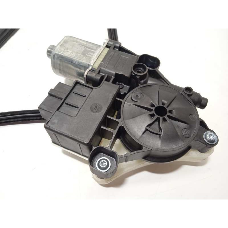 Recambio de elevalunas trasero izquierdo para volkswagen polo 1.0 tsi referencia OEM IAM 2G6839461D  5Q0959407D