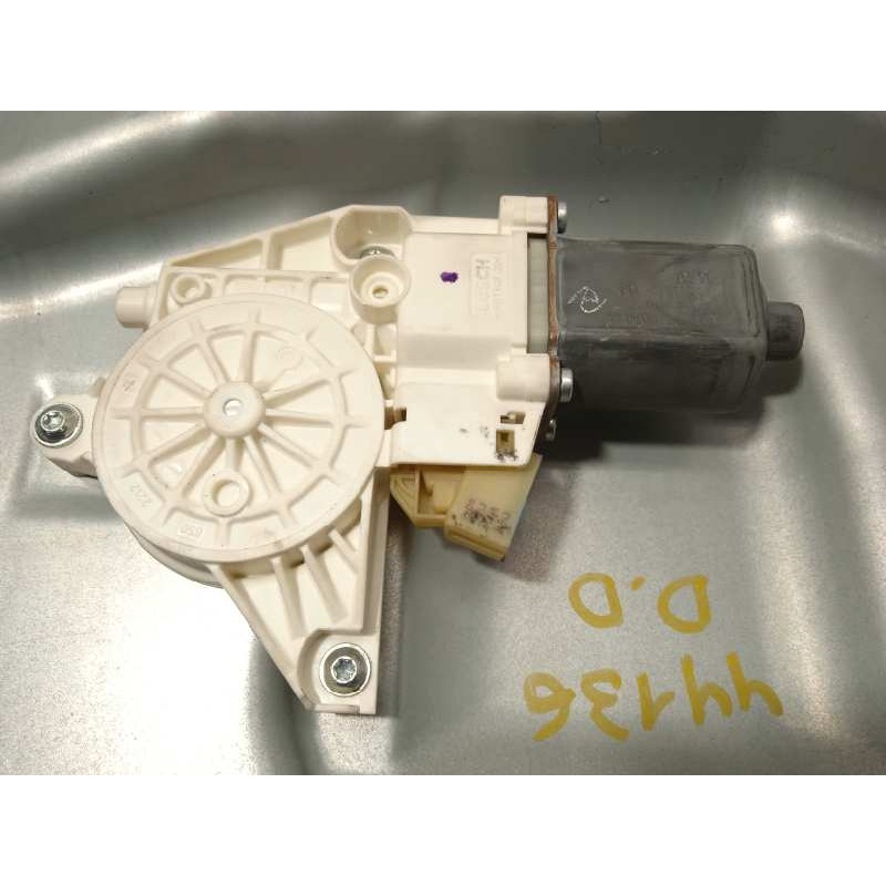 Recambio de elevalunas delantero derecho para mercedes-benz clase m (w164) 320 / 350 cdi (164.122) referencia OEM IAM A251820084