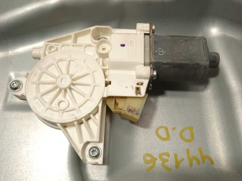 Recambio de elevalunas delantero derecho para mercedes-benz clase m (w164) 320 / 350 cdi (164.122) referencia OEM IAM A251820084