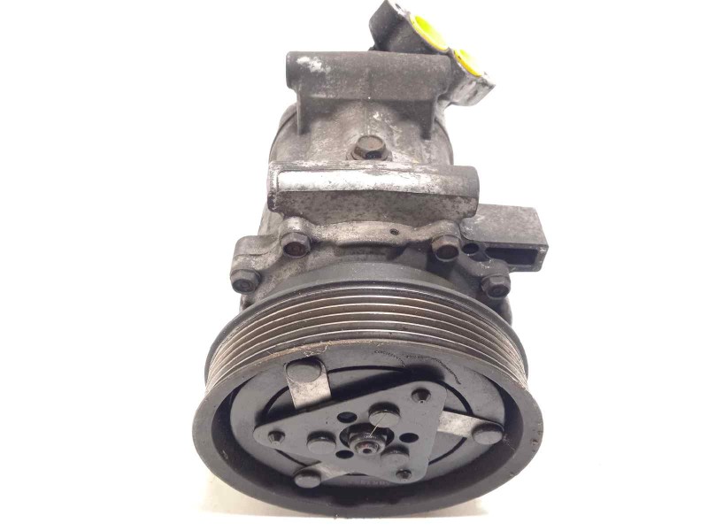 Recambio de compresor aire acondicionado para renault clio iii exception referencia OEM IAM 8200365787  