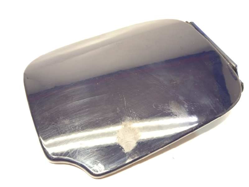 Recambio de tapa exterior combustible para dacia sandero ambiance referencia OEM IAM 788304589R  