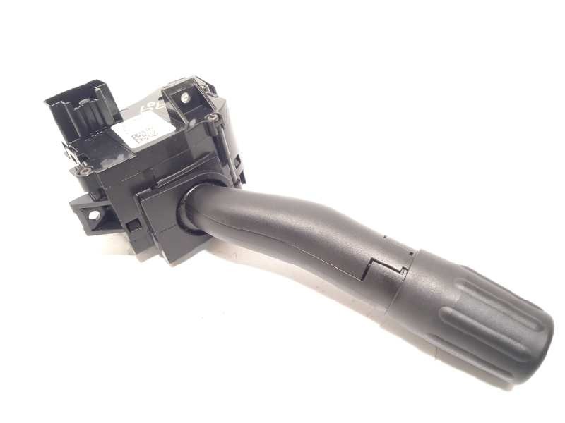 Recambio de mando limpia para mercury milan 3.0 referencia OEM IAM 7E5T13K359AAW  