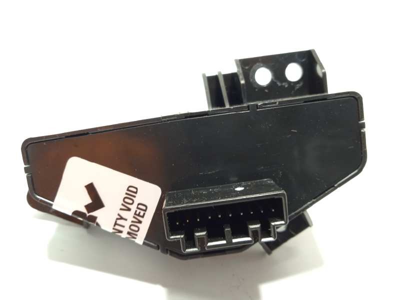 Recambio de warning para lynk&co lynk & co 01 1.5 phev referencia OEM IAM 8891957884  