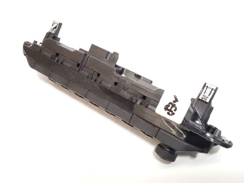 Recambio de mando multifuncion para peugeot 3008 gt line referencia OEM IAM 98249155DX  