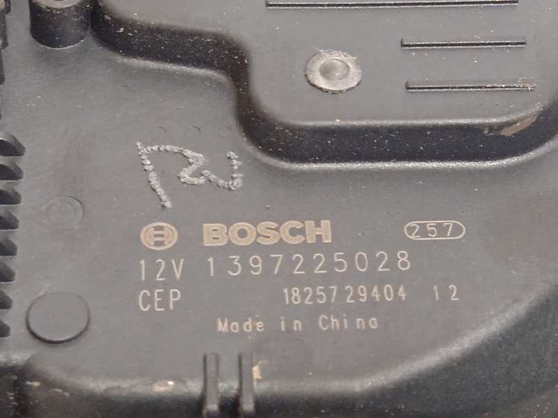 Recambio de motor limpia delantero para peugeot 3008 gt line referencia OEM IAM 9824762480 1397225028 3397022076