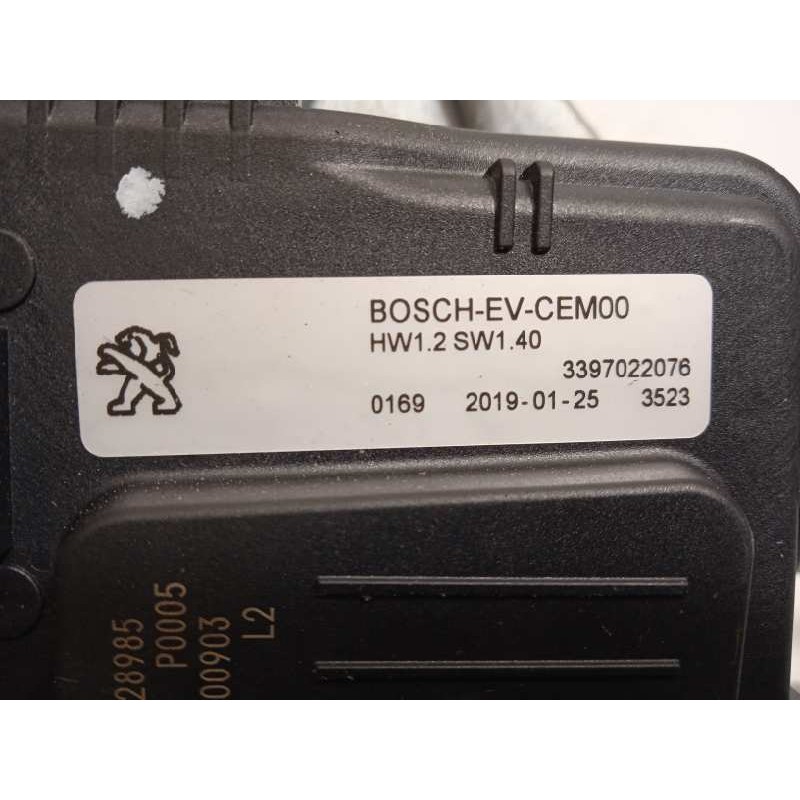 Recambio de motor limpia delantero para peugeot 3008 gt line referencia OEM IAM 9824762480 1397225028 3397022076