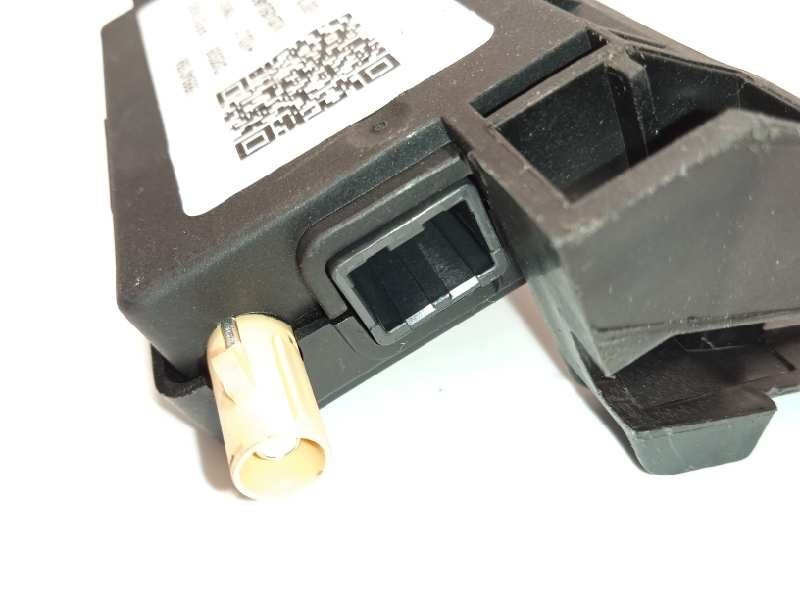 Recambio de modulo electronico para lynk&co lynk & co 01 1.5 phev referencia OEM IAM 8889401558  