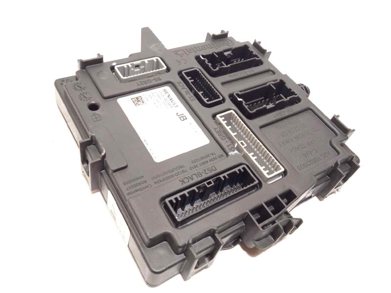 Recambio de centralita confort para renault captur ii referencia OEM IAM 284B26238R  