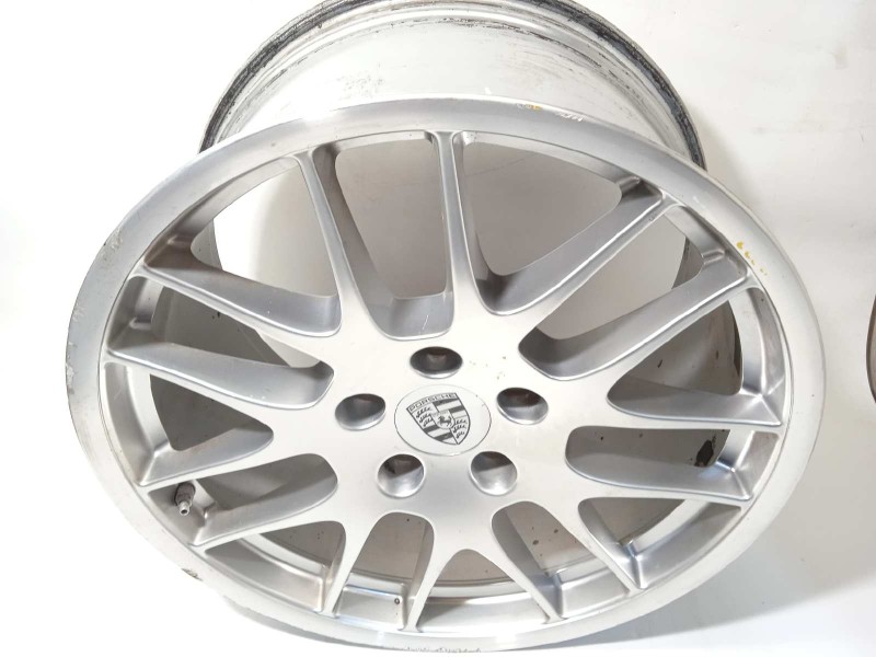 Recambio de llanta para porsche panamera 4 s referencia OEM IAM 97036219203  