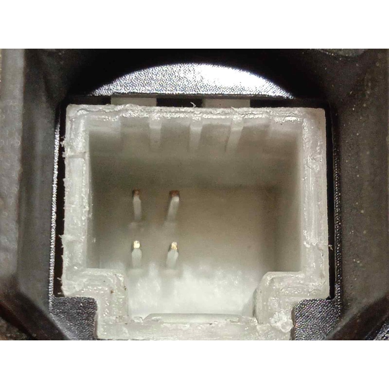 Recambio de cerradura puerta delantera derecha para renault captur ii referencia OEM IAM 805024067R  