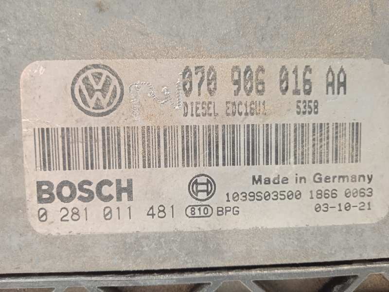 Recambio de centralita motor uce para volkswagen touareg (7la) tdi v10 referencia OEM IAM 070906016AA  0281011481