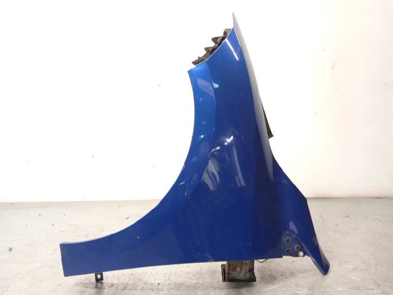 Recambio de aleta delantera izquierda para renault megane iii berlina 5 p dynamique referencia OEM IAM 631017297R  