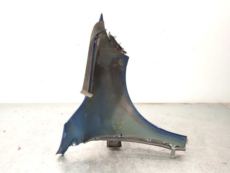 Recambio de aleta delantera izquierda para renault megane iii berlina 5 p dynamique referencia OEM IAM 631017297R  