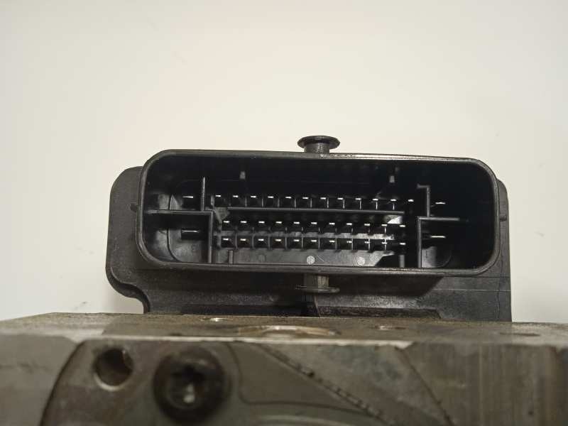 Recambio de abs para kia cee´d drive referencia OEM IAM 58920A2210 6158945200 A258920500