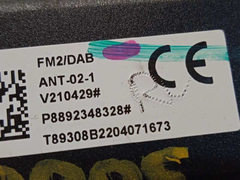 Recambio de antena para lynk&co lynk & co 01 1.5 phev referencia OEM IAM 8892348328  P8892348328