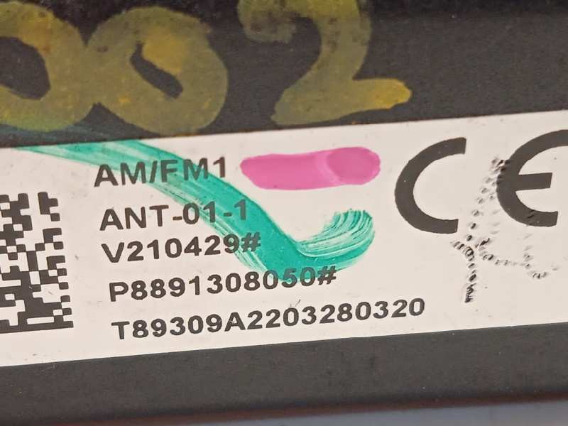Recambio de antena para lynk&co lynk & co 01 1.5 phev referencia OEM IAM 8891308050  P8891308050