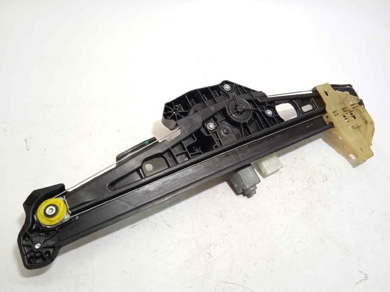 Recambio de elevalunas delantero derecho para renault captur ii referencia OEM IAM 807203293R  