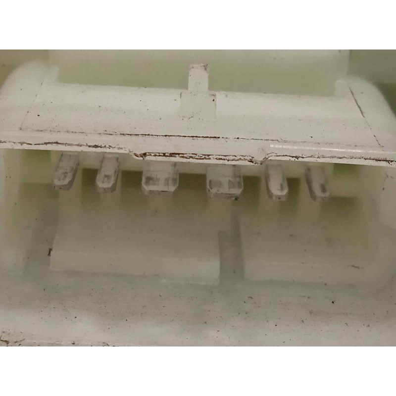 Recambio de elevalunas delantero derecho para renault captur ii referencia OEM IAM 807203293R  