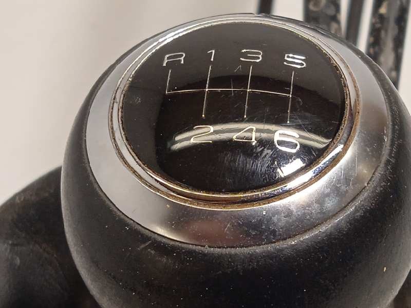 Recambio de palanca cambio para audi q3 (8ug) sport edition referencia OEM IAM 5N0711049AC  