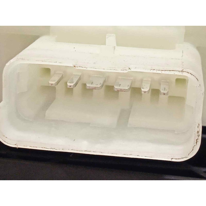 Recambio de elevalunas delantero izquierdo para renault captur ii referencia OEM IAM 807215326R  