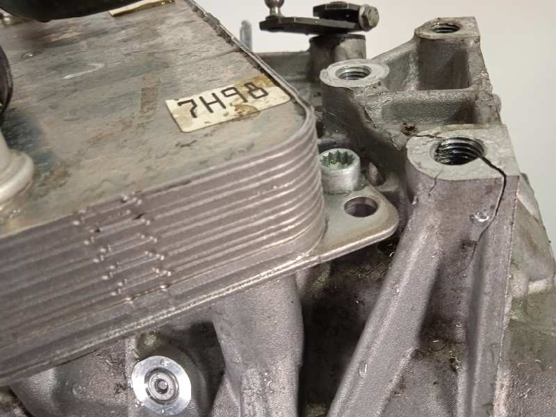 Recambio de despiece caja cambios para audi q3 (8ug) 2.0 16v tfsi referencia OEM IAM SCY  0BH300013D