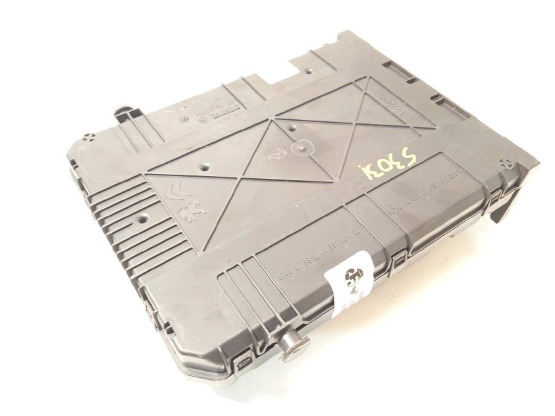 Recambio de caja reles / fusibles para peugeot 308 1.2 12v e-thp referencia OEM IAM 9807054180  