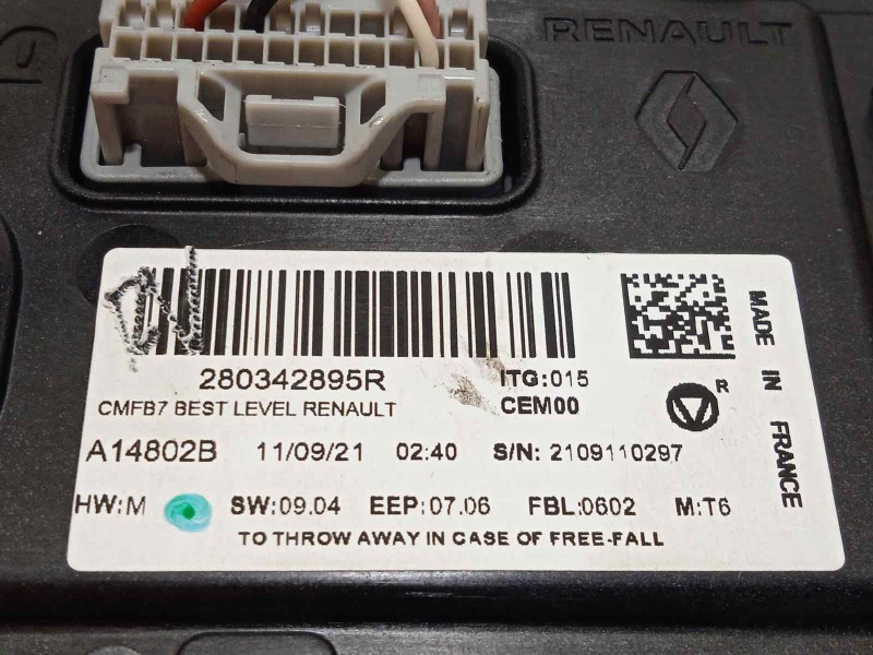 Recambio de pantalla multifuncion para renault captur ii referencia OEM IAM 280342895R  