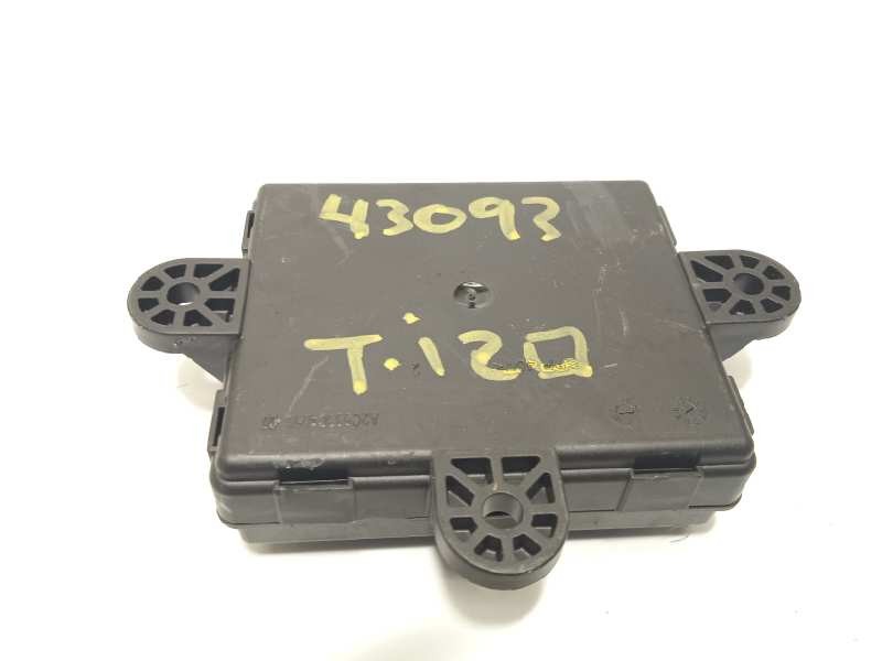 Recambio de modulo confort para volvo v40 basis referencia OEM IAM 31318953  