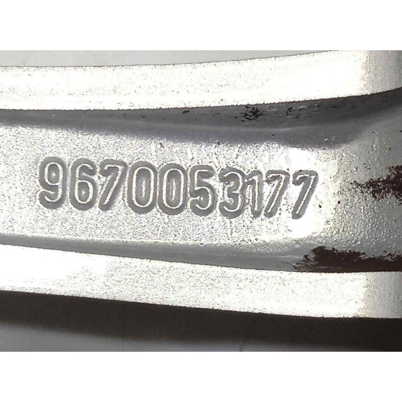 Recambio de llanta para citroën c4 lim. live edition referencia OEM IAM 9670053177  5402CV