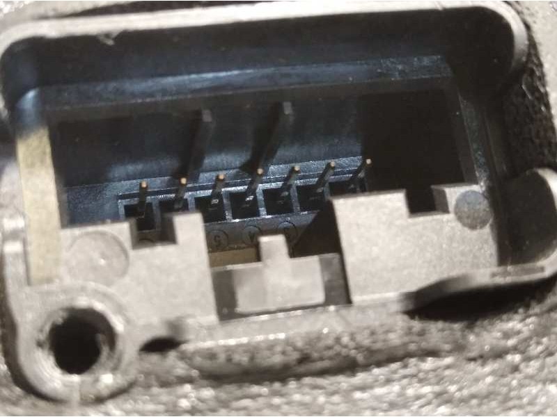 Recambio de cerradura puerta delantera derecha para seat arona 1.0 tsi referencia OEM IAM 5TB837016A  B6A5TB837016A