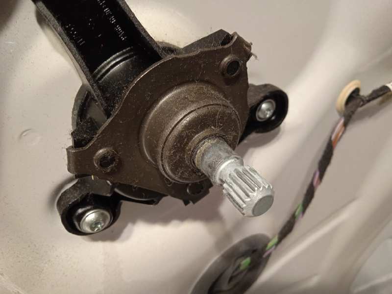 Recambio de puerta trasera derecha para seat toledo (kg3) 1.6 tdi referencia OEM IAM 5JA833052C  