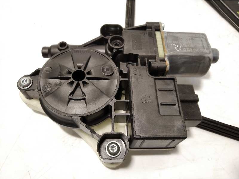 Recambio de elevalunas trasero derecho para seat arona 1.0 tsi referencia OEM IAM 6F0839462A 0130822694 5Q0959812D