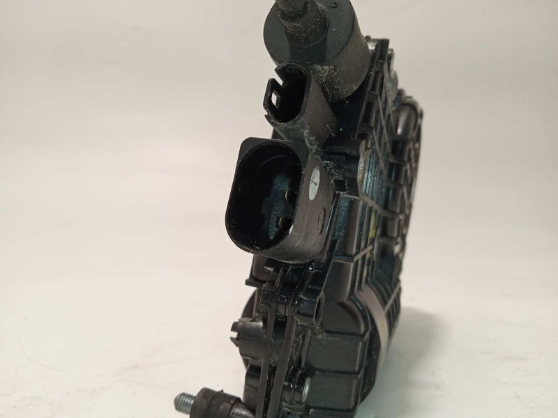 Recambio de cerradura puerta trasera izquierda para bmw serie 7 (f01/f02) 740i referencia OEM IAM 4153309800  