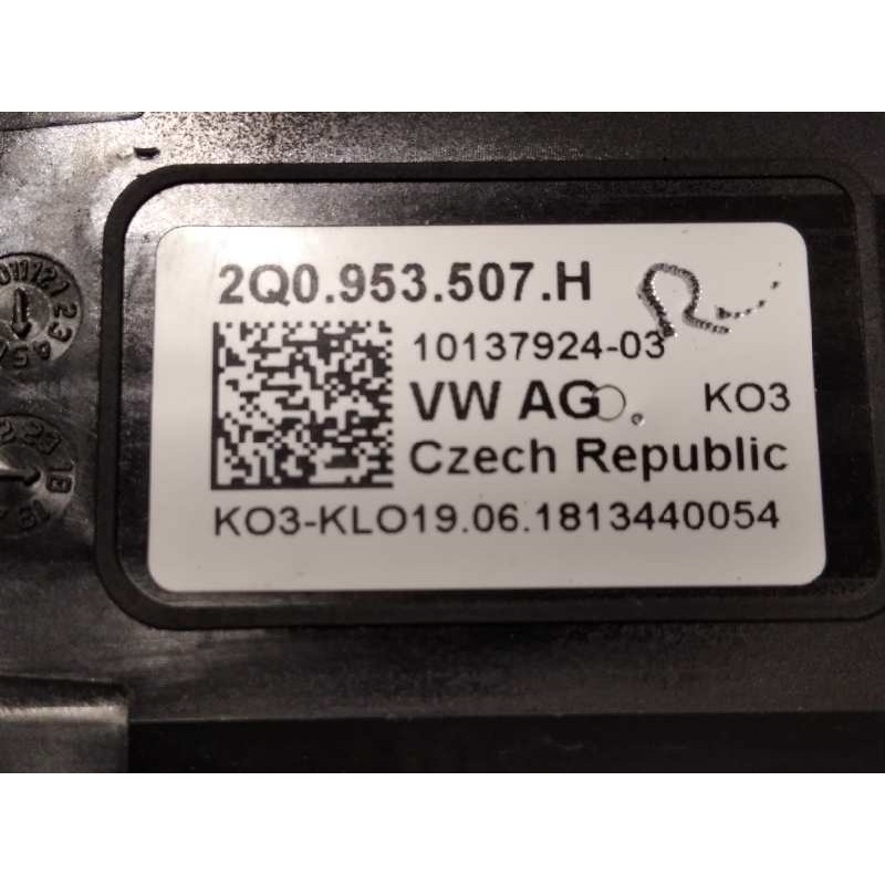 Recambio de mando intermitentes para seat arona 1.0 tsi referencia OEM IAM 2Q0953507H  