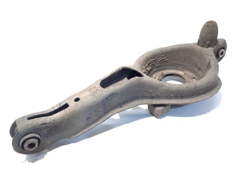 Recambio de brazo suspension inferior trasero derecho para volvo v40 kinetic referencia OEM IAM 31387062  