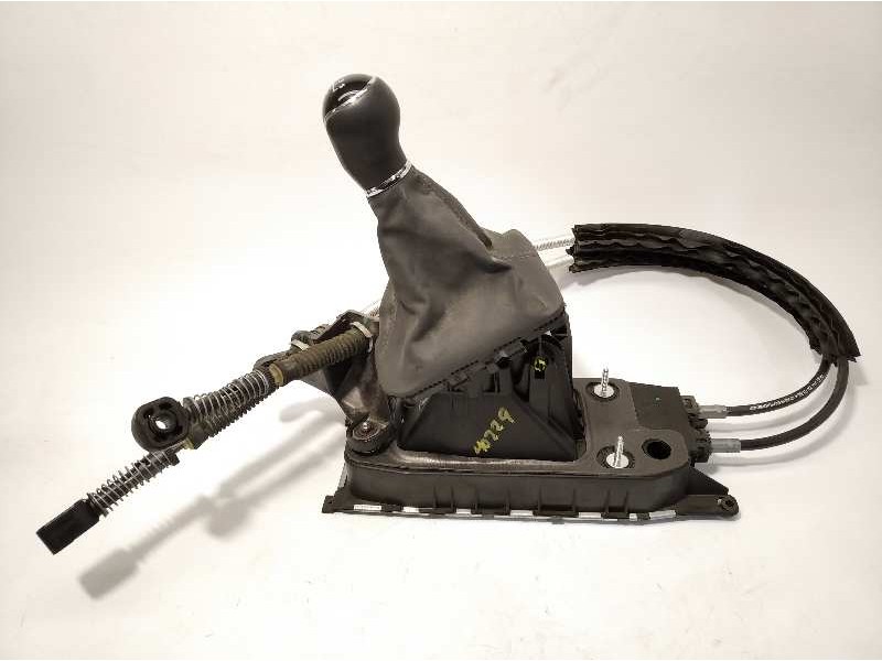 Recambio de palanca cambio para seat arona 1.0 tsi referencia OEM IAM 2Q0711049J  