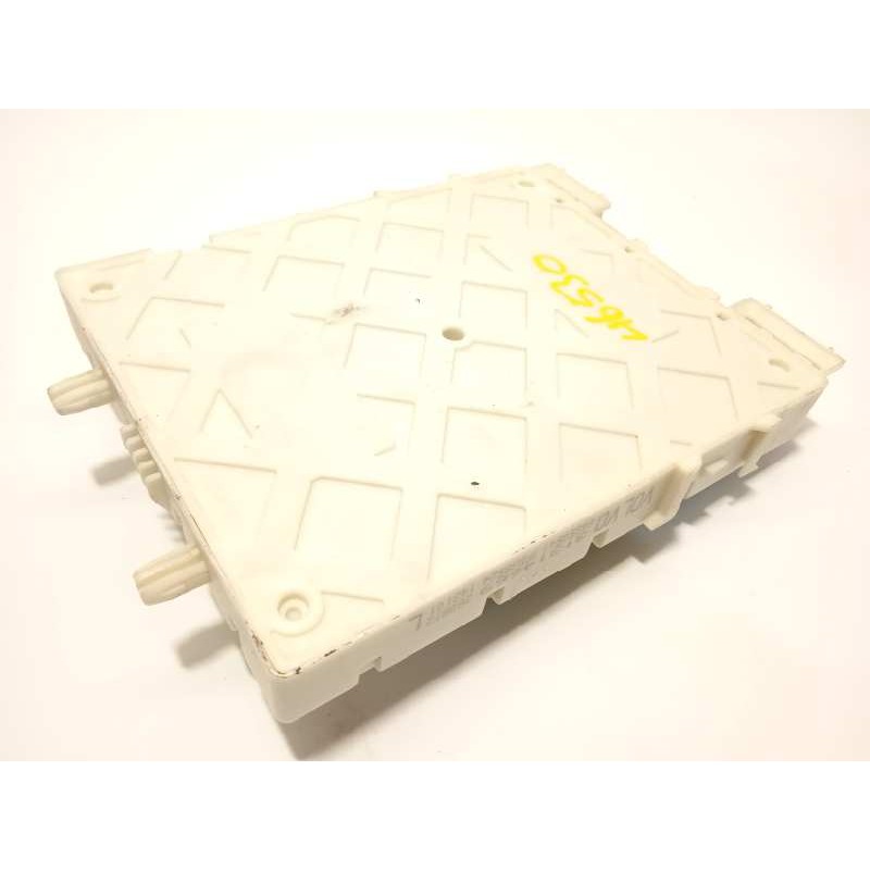 Recambio de caja reles / fusibles para volvo v40 kinetic referencia OEM IAM 31314669  