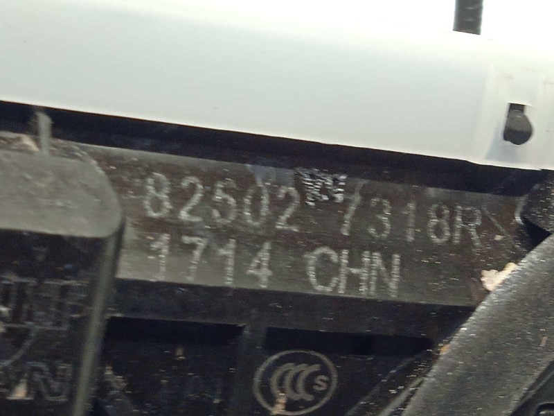 Recambio de cerradura puerta trasera derecha para renault arkana 1.3 referencia OEM IAM 825027318R  