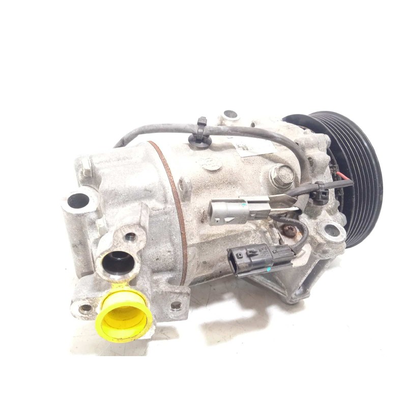 Recambio de compresor aire acondicionado para renault arkana 1.3 referencia OEM IAM 926004536R  SNC12