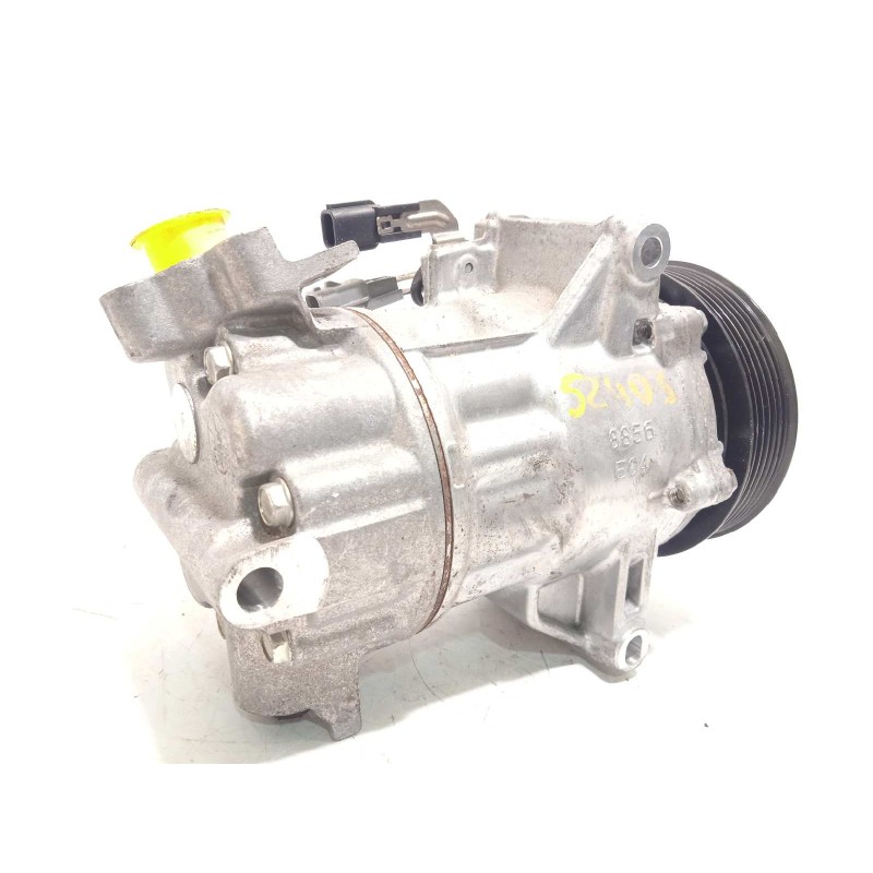 Recambio de compresor aire acondicionado para renault arkana 1.3 referencia OEM IAM 926004536R  SNC12