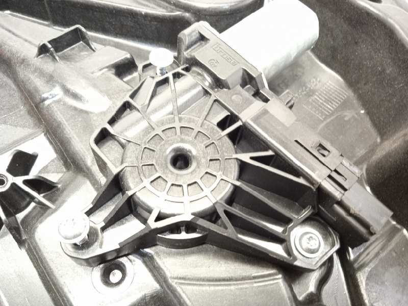 Recambio de elevalunas trasero derecho para volvo v40 kinetic referencia OEM IAM 31276218  31378401