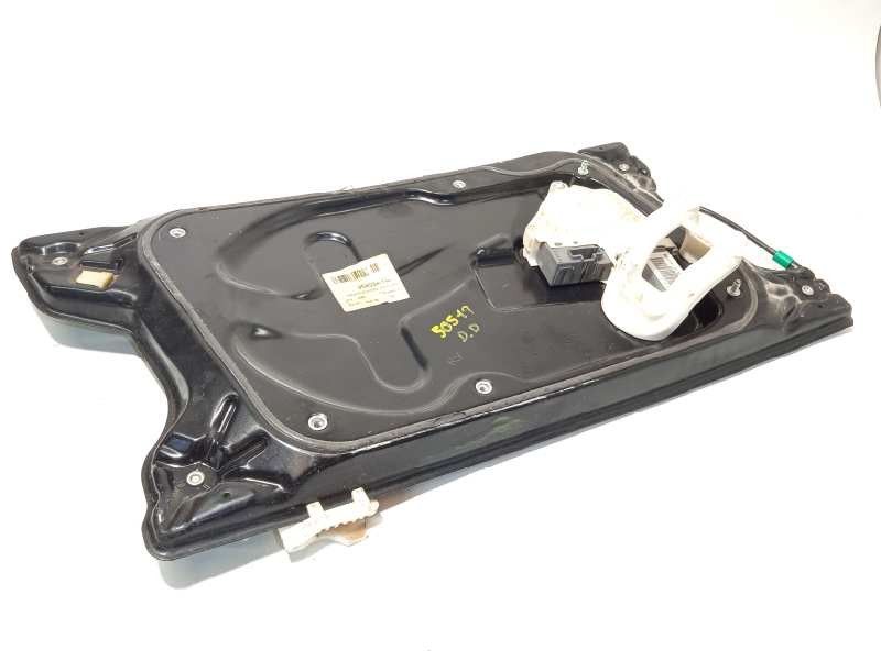 ELEVALUNAS DELANTERO DERECHO 7H2223200CC 